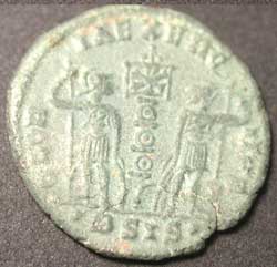 Bronze coin showing labarum standard
